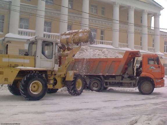 Уборка снега + вывоз снега самосвалом 10 20 25 32т