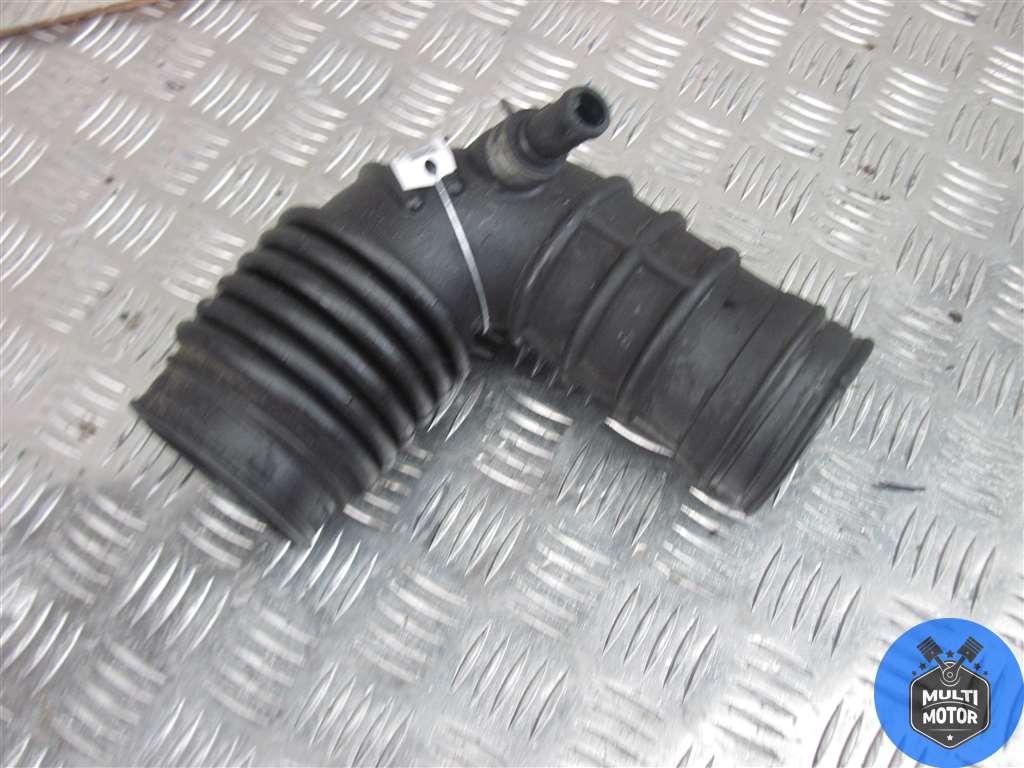 Патрубок турбины NISSAN Navara(1997-2004) 2.5 TD 2004 г. - фото 2 - id-p141929932