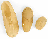 Ботинок из сыромятной кожи для собак TRIOL 7,5см, 10-15г (пакет 25шт) (10151057)