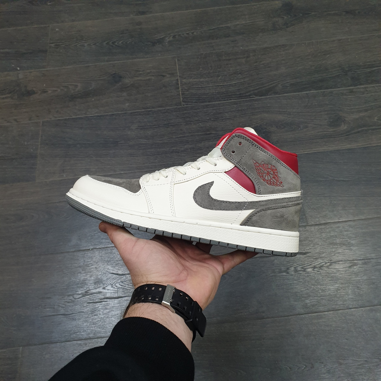 Кроссовки Air Jordan 1 High x Sneakersnstuff White Gray Red
