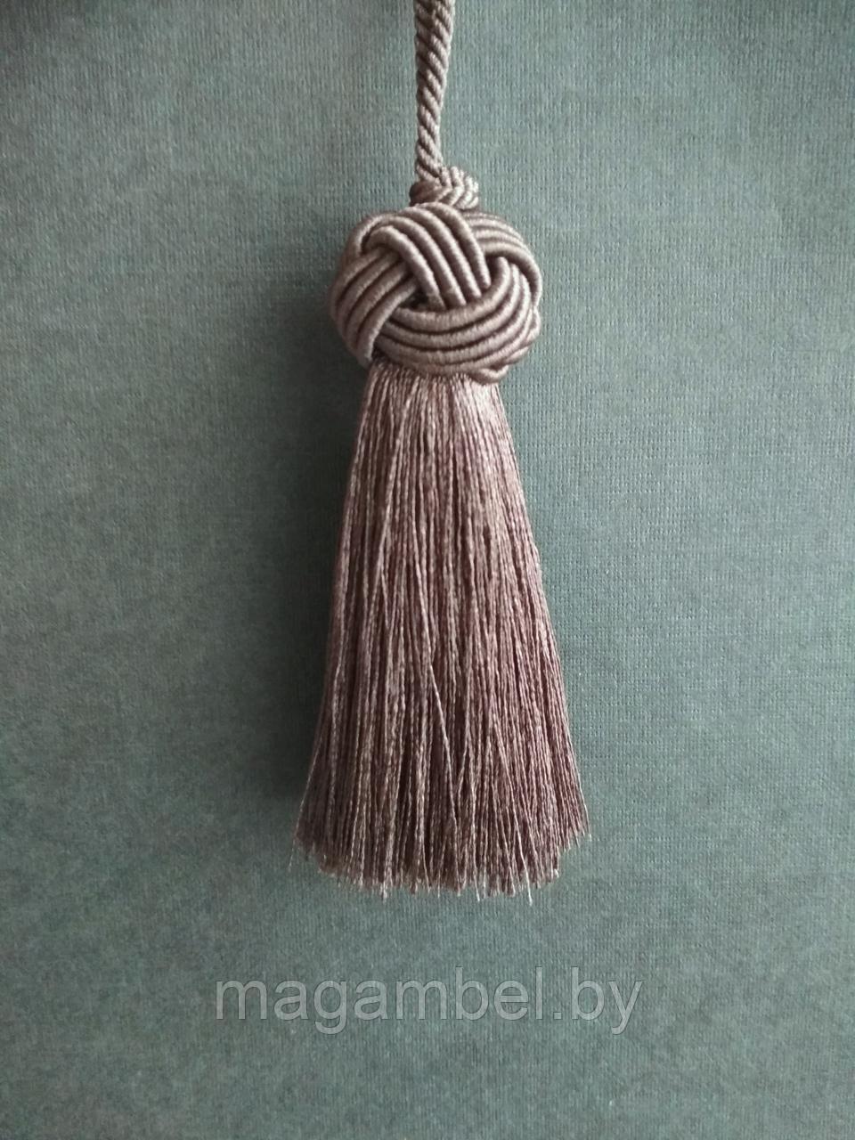 Кисточка маленькая цвет сливы  М66