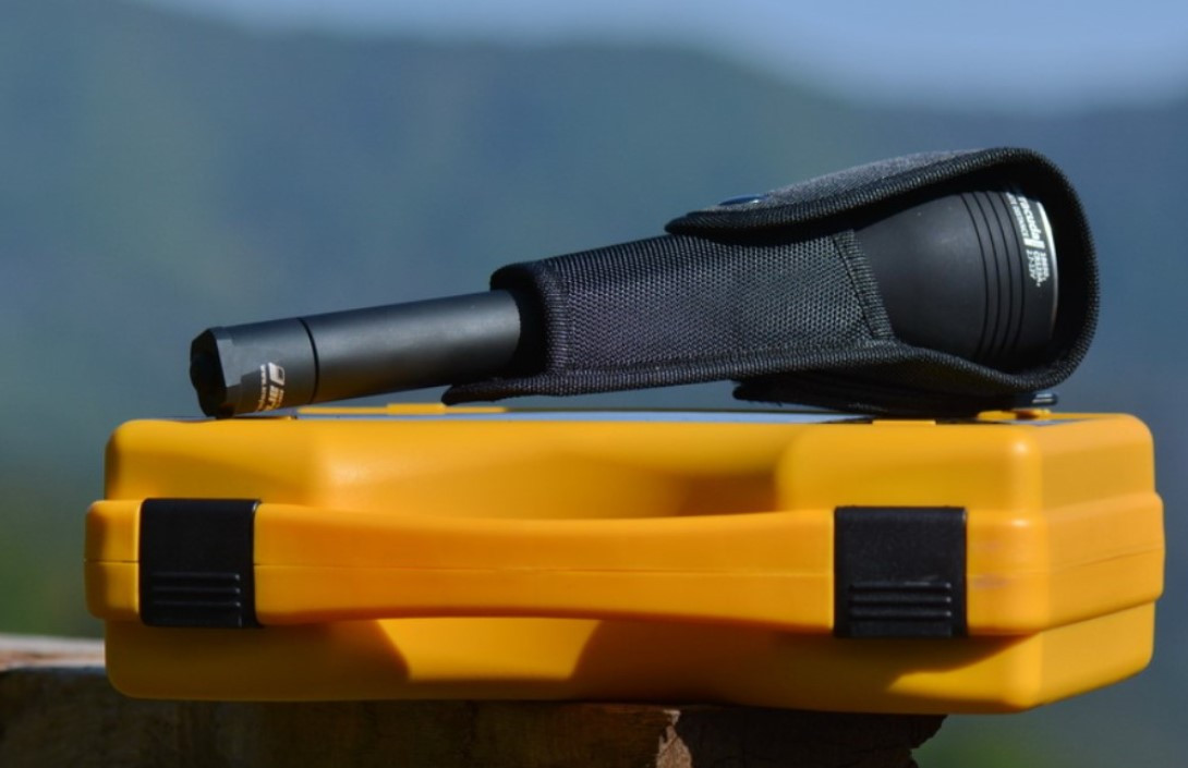 Тактический ручной фонарь Armytek Barracuda Pro XHP35 HI (белый свет)