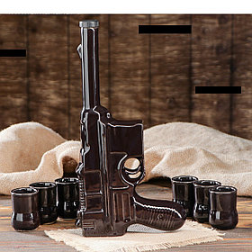 Набор для коньяка "Пистолет Маузер", 7 предметов в наборе (0,5/0,05 л).