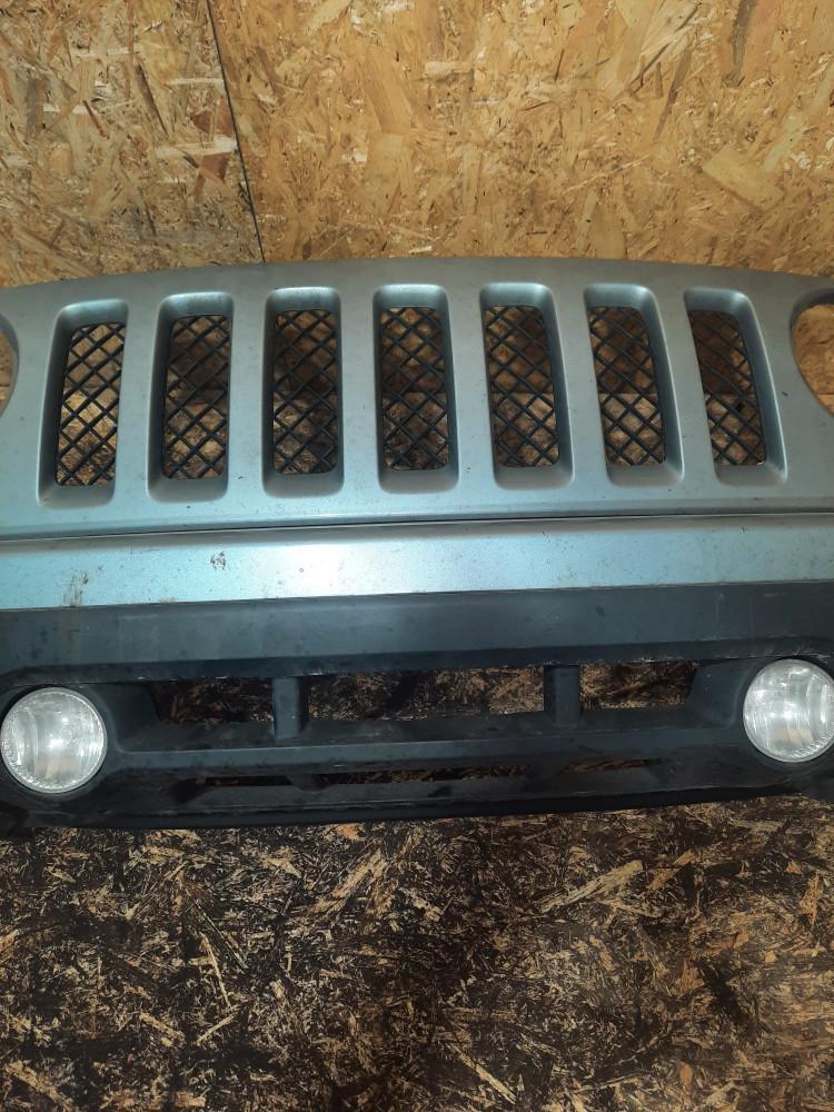 Бампер передний на Jeep Patriot 1 поколение [рестайлинг] - фото 1 - id-p133347625