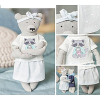 Мягкая игрушка «Домашняя медведица Лорен», набор для шитья, 18 × 22.5 × 2 см