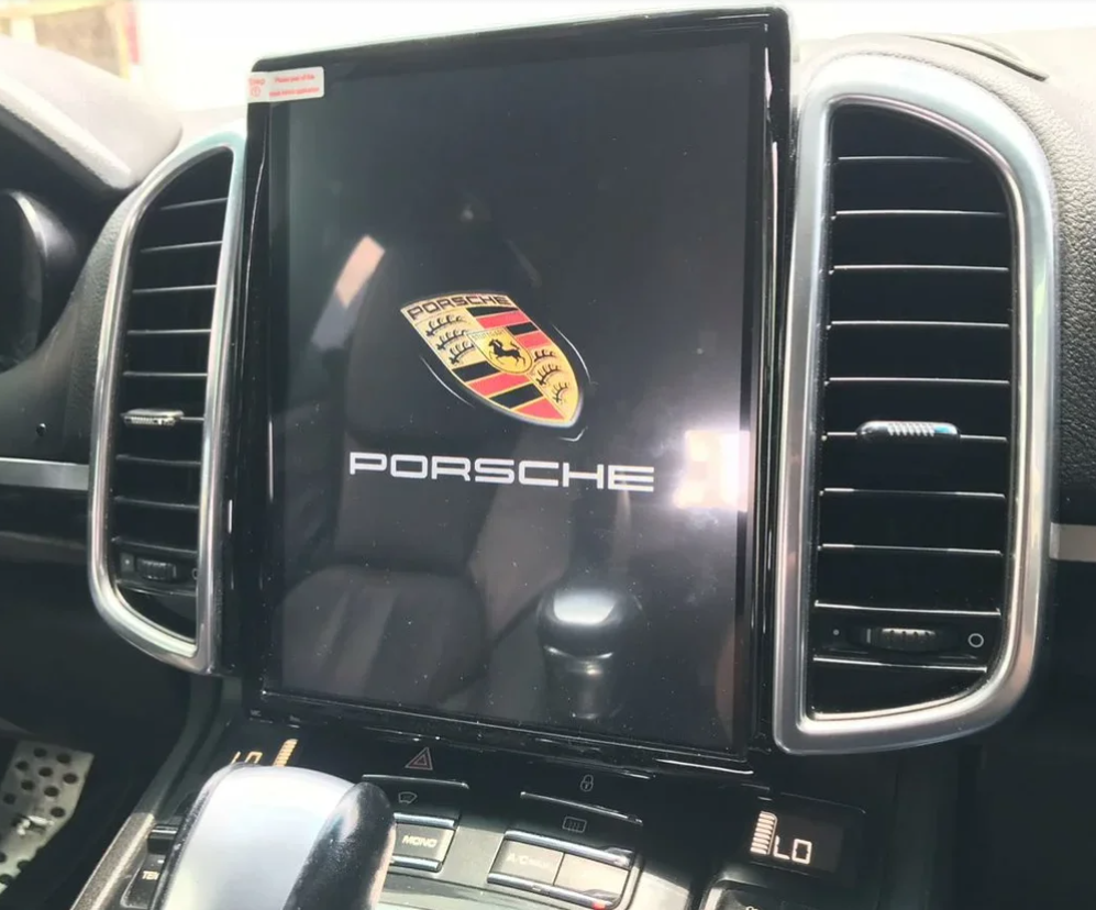 Штатная магнитола CarMedia Porsche Cayenne 2011-2017 на Android 10 - фото 1 - id-p94229039