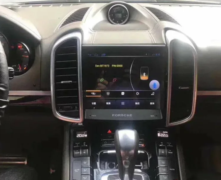 Штатная автомагнитола CarMedia Porsche Cayenne 2015-2017, на Android 10 (поддержка оптического усилителя)