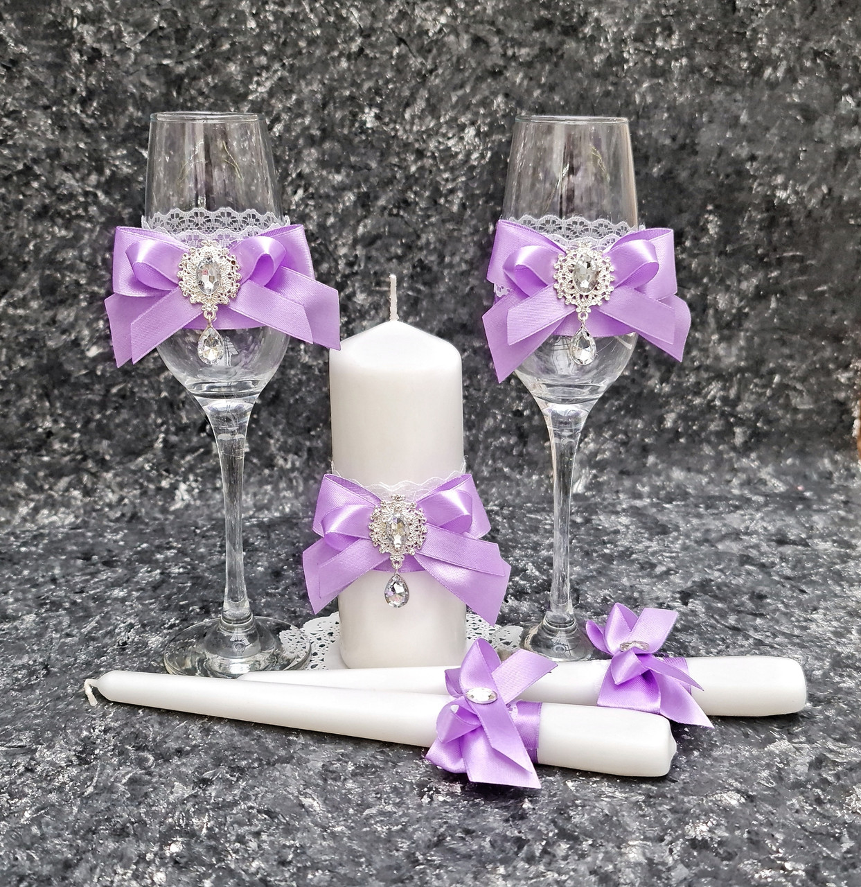 Комплект свадебных бокалов и свечей "Perfect" в сиреневом цвете