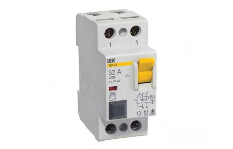Дифференциальный автомат IEK ВД1-63 32A 30mA