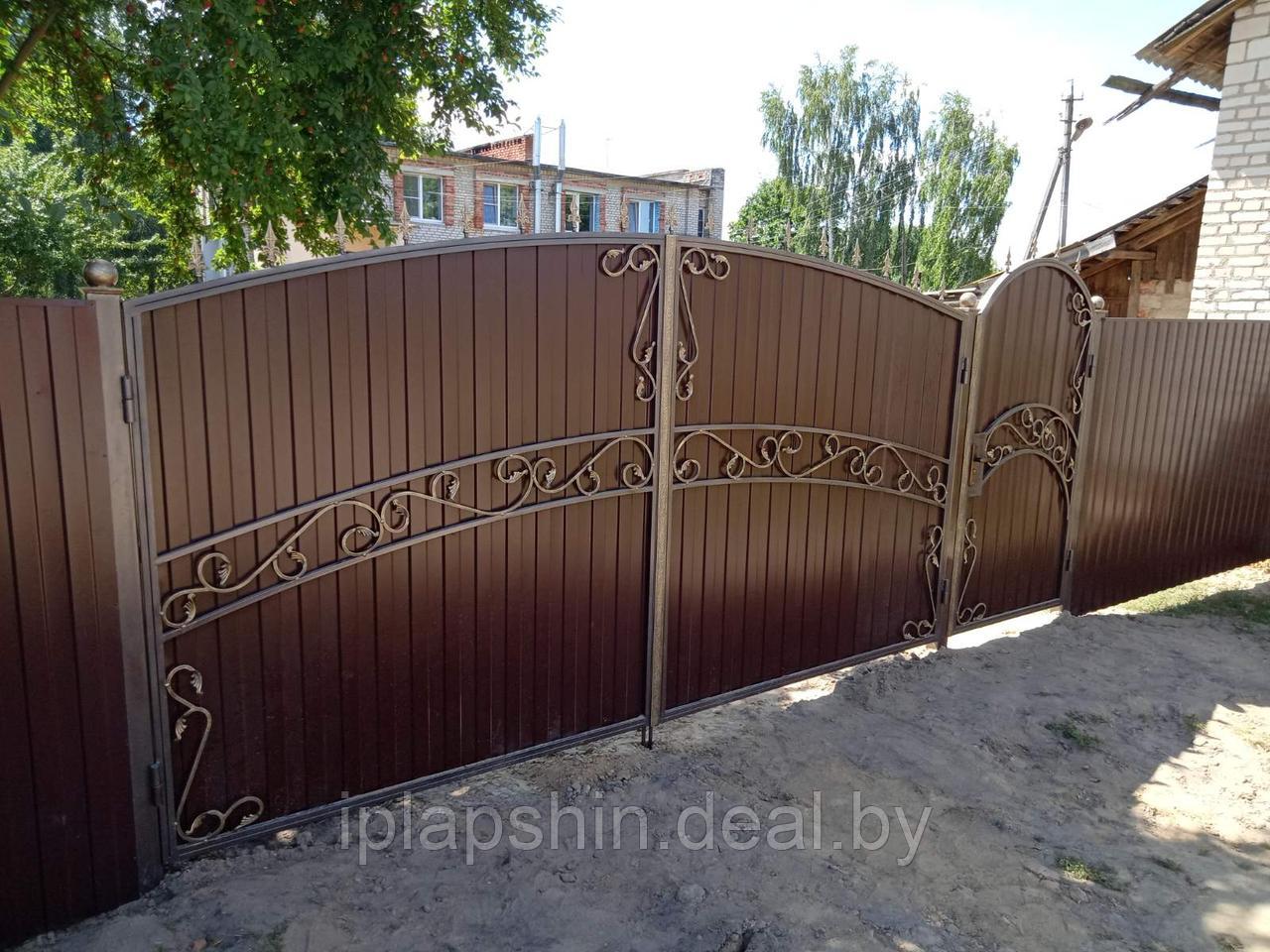 Металлический забор в частном доме - фото 9 - id-p144017857