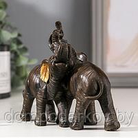 Сувенир полистоун "Два слона африканских коричневых" золотые ушки 11х12х5,5 см, фото 3