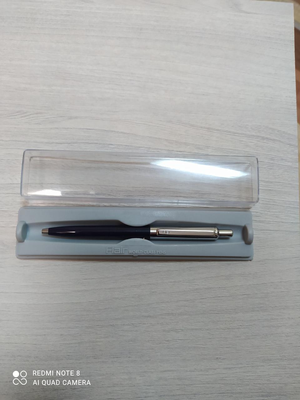 Ручка шариковая автоматическая FLAIR HALF METAL в футляре (цена с НДС)
