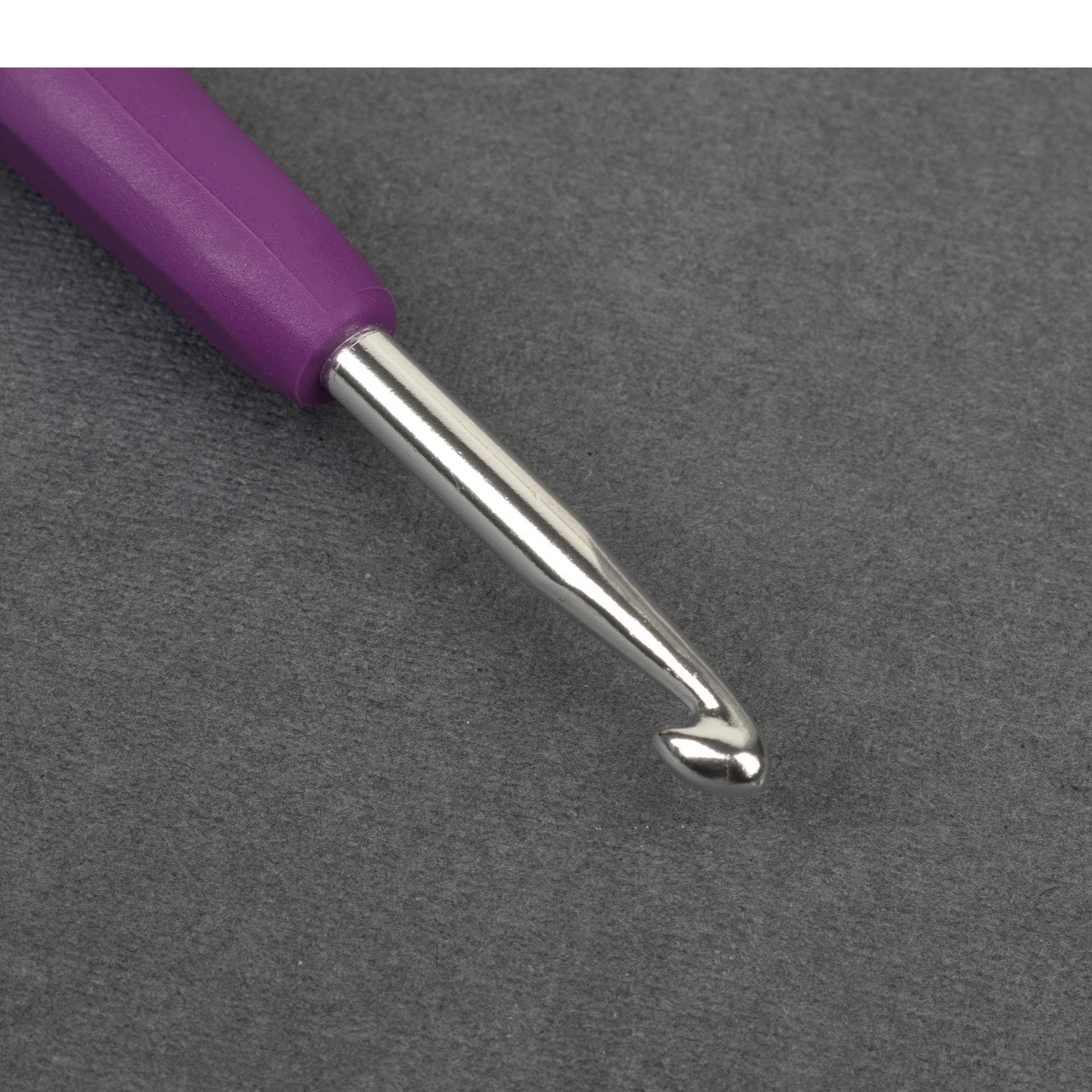 Крючок для вязания, с силиконовой ручкой, d = 5 мм, 14 см