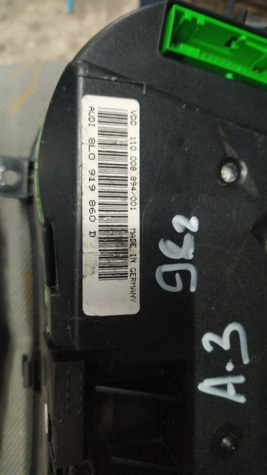 Панель приборов (щиток) на Audi A3 8L - фото 2 - id-p115605201