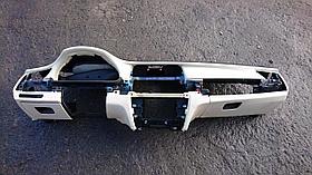 Панель передняя салона (торпедо) на BMW 7 серия F01/F02