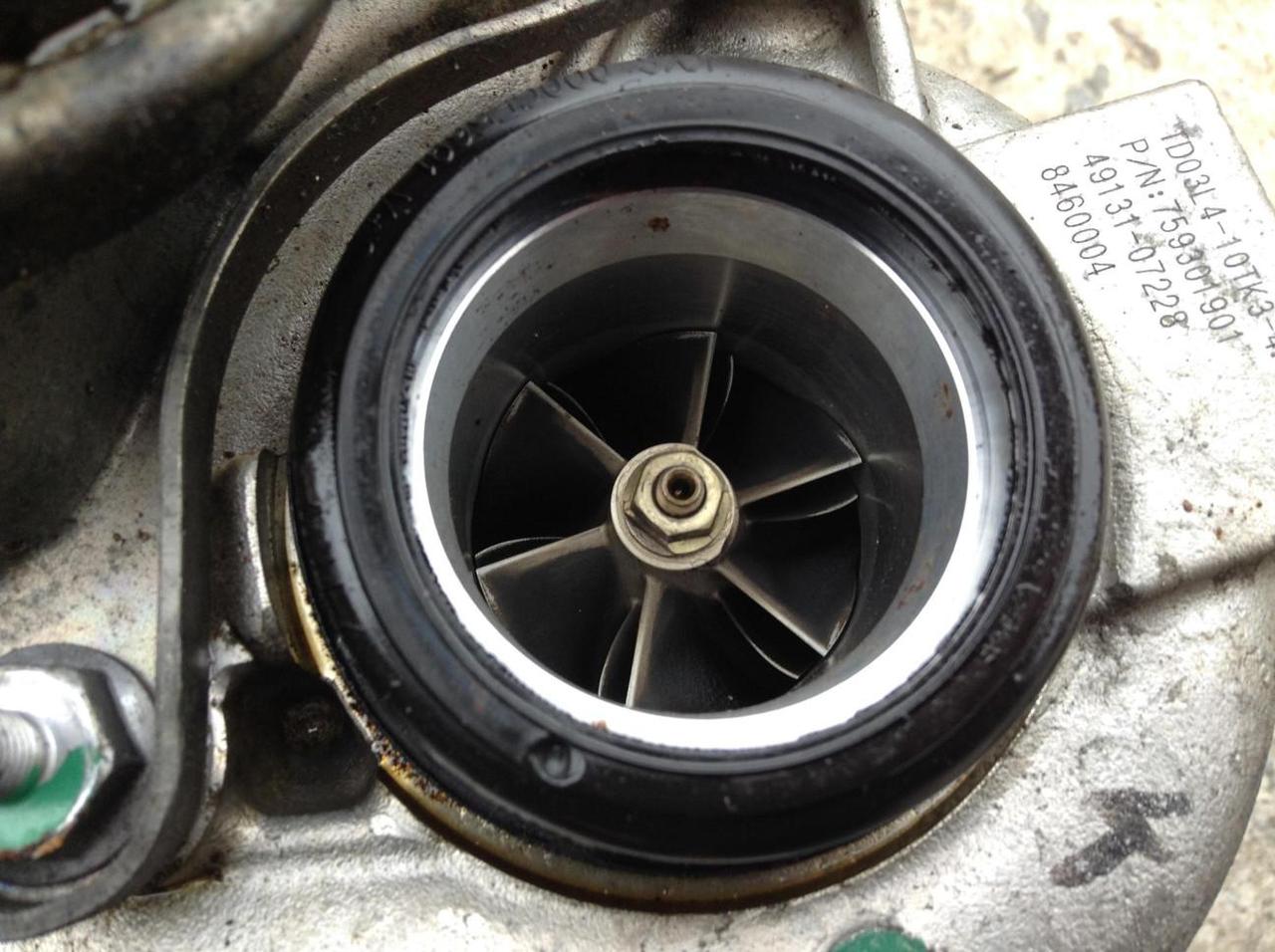 Верхняя (малая) турбина / турбонагнетатель на BMW 5 серия E60/E61 [рестайлинг] - фото 4 - id-p144649317