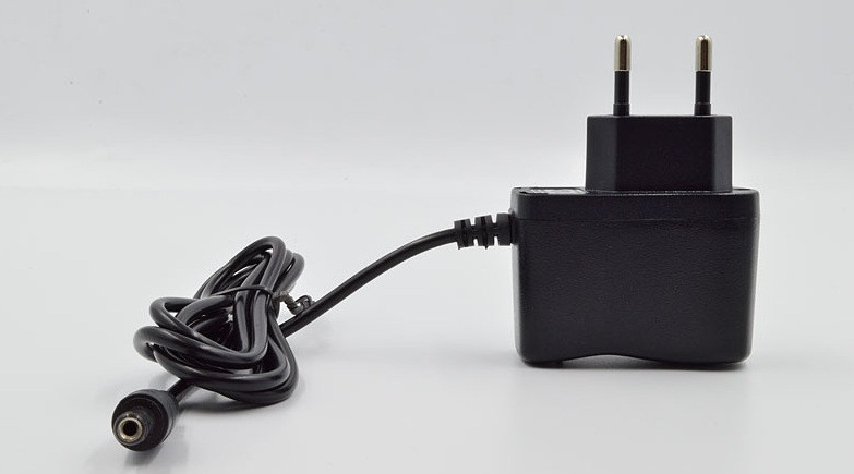 Блок питания 5V 300mA - подходит для Sega/Dendy NES AC Adapter - фото 1 - id-p144661024