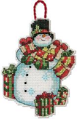 Вышивка Dimensions "8896 Новогоднее украшение «Снеговик» (Snowman Ornament)"