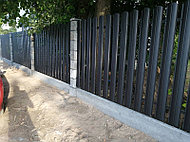 Забор на сборном фундаменте, RAL9005 Малый Тростенец,  2020 год