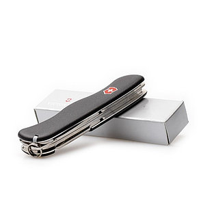 Швейцарский нож Victorinox Trailmaster One Hand Black, серрейторное лезвие, фото 2