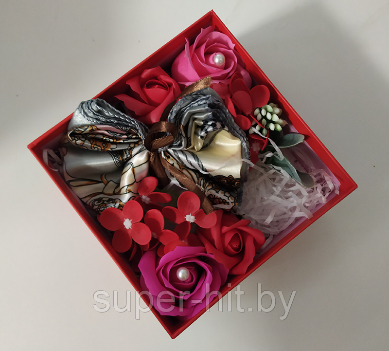 Набор мыло из роз с мишкой в подарочной коробке - фото 7 - id-p145106280