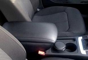 Подлокотник автомобильный Ford Focus III Sd/Hb, в стакан