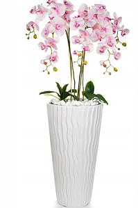 Цветочная композиция из орхидей в горшке 120см