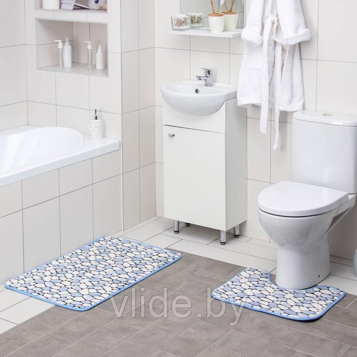 Набор ковриков для ванны и туалета «Галька», 2 шт: 40×50, 50×80 см, цвет синий - фото 1 - id-p145468372