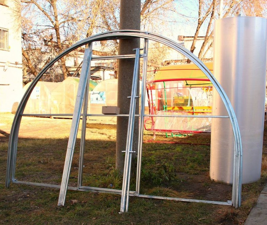 Теплица "Садовод Элит" (труба 20х20мм, шаг 67см), 8 метров с поликарбонатом. - фото 2 - id-p146458208