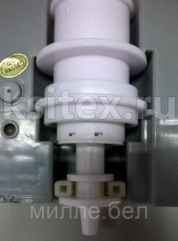 Дозатор для жидкого мыла и антисептика сенсорный Ksitex ASD-7961M, антивандальный (1000 мл) матовый - фото 3 - id-p146570261