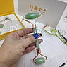 Массажный подарочный набор 2 в 1 Jade Roller нефритовый: скребок Гуаша  ролик для массажа (камень) NoorAlazawi, фото 2