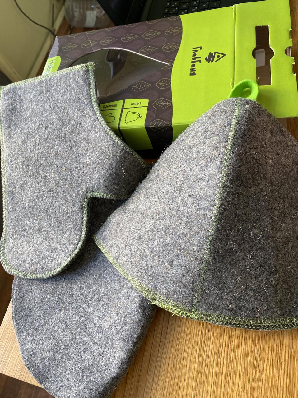 Подарочный набор для бани (шапка, коврик, рукавица) из серого войлока - фото 3 - id-p146930205