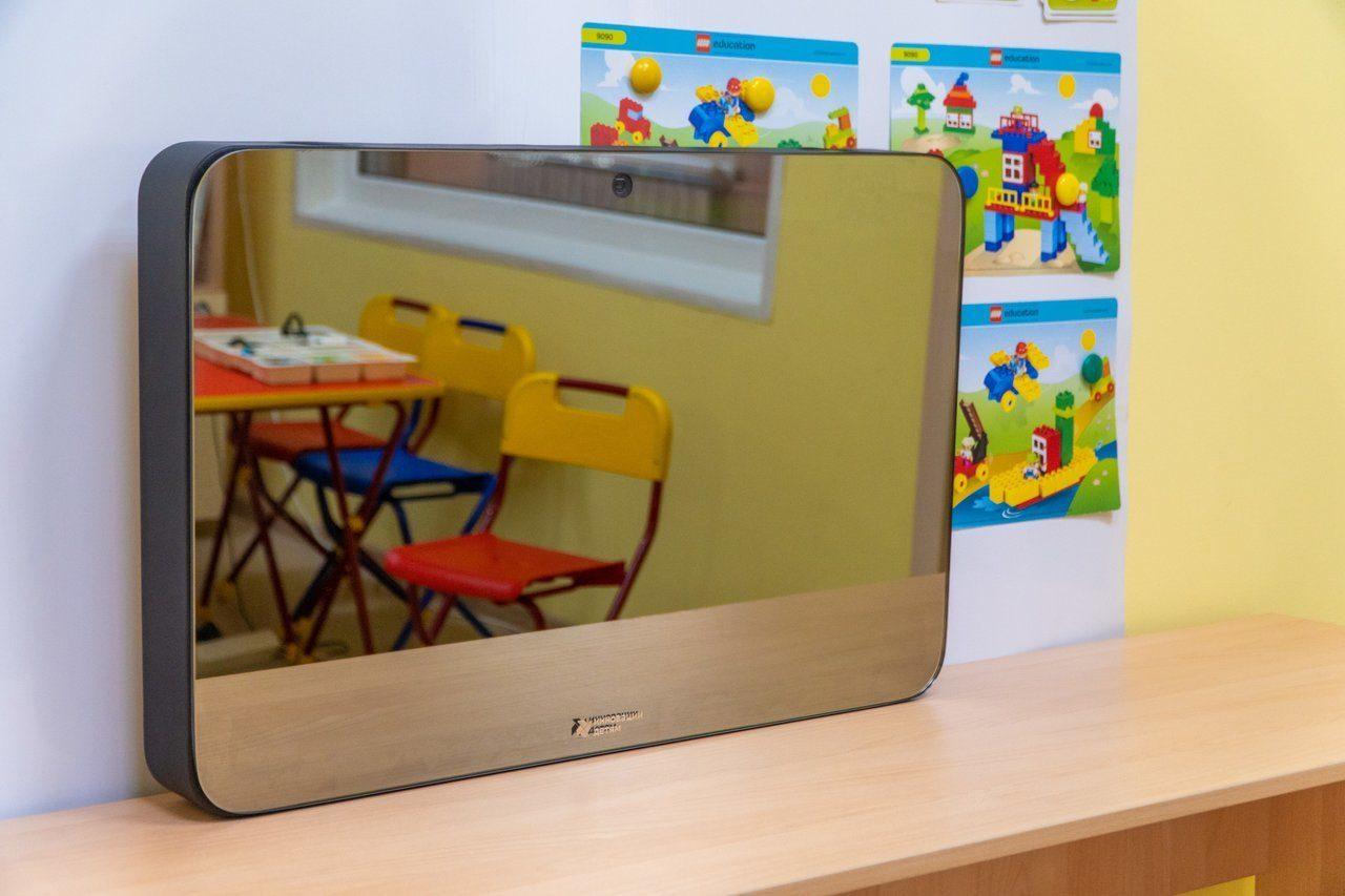 Сколько умных зеркал логопеда представлено. Сколько умных зеркал логопеда представлено. Профессиональный логопедический инструмент "умное зеркало artikme". Зеркало для логопедических занятий. Интерактивное зеркало для логопеда artikme.