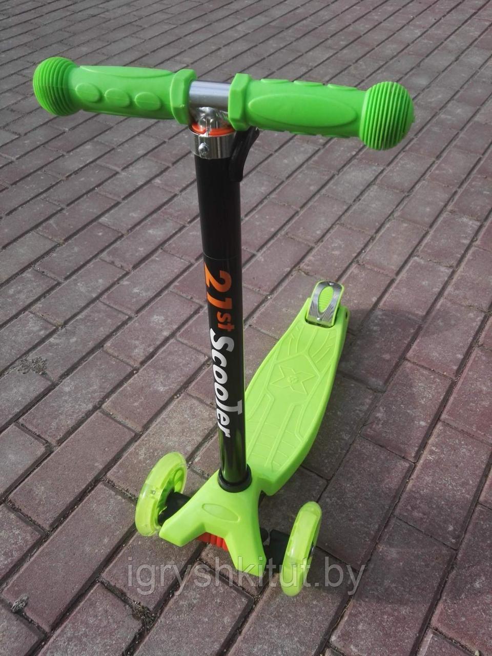 Детский самокат 21st Scooter Maxi салатовый