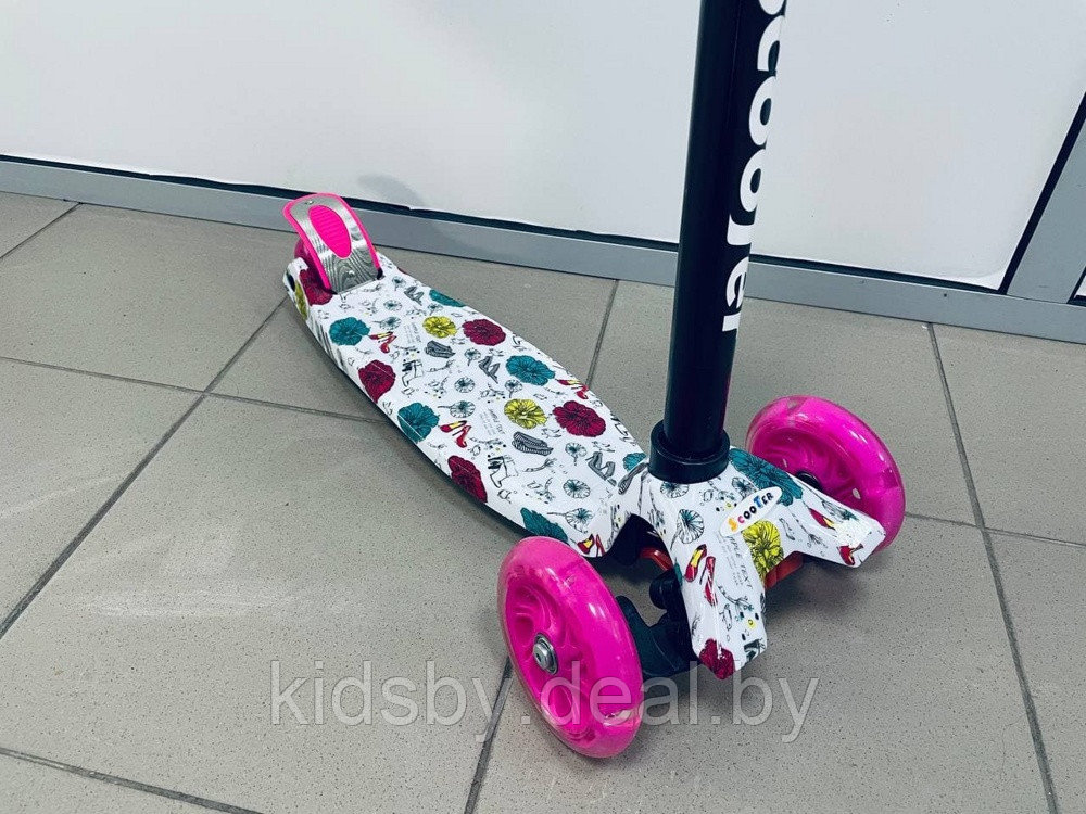 Самокат 21st scooter Maxi Scooter (светящиеся колеса) цвет бело-розовый рисунок new - фото 2 - id-p147099356