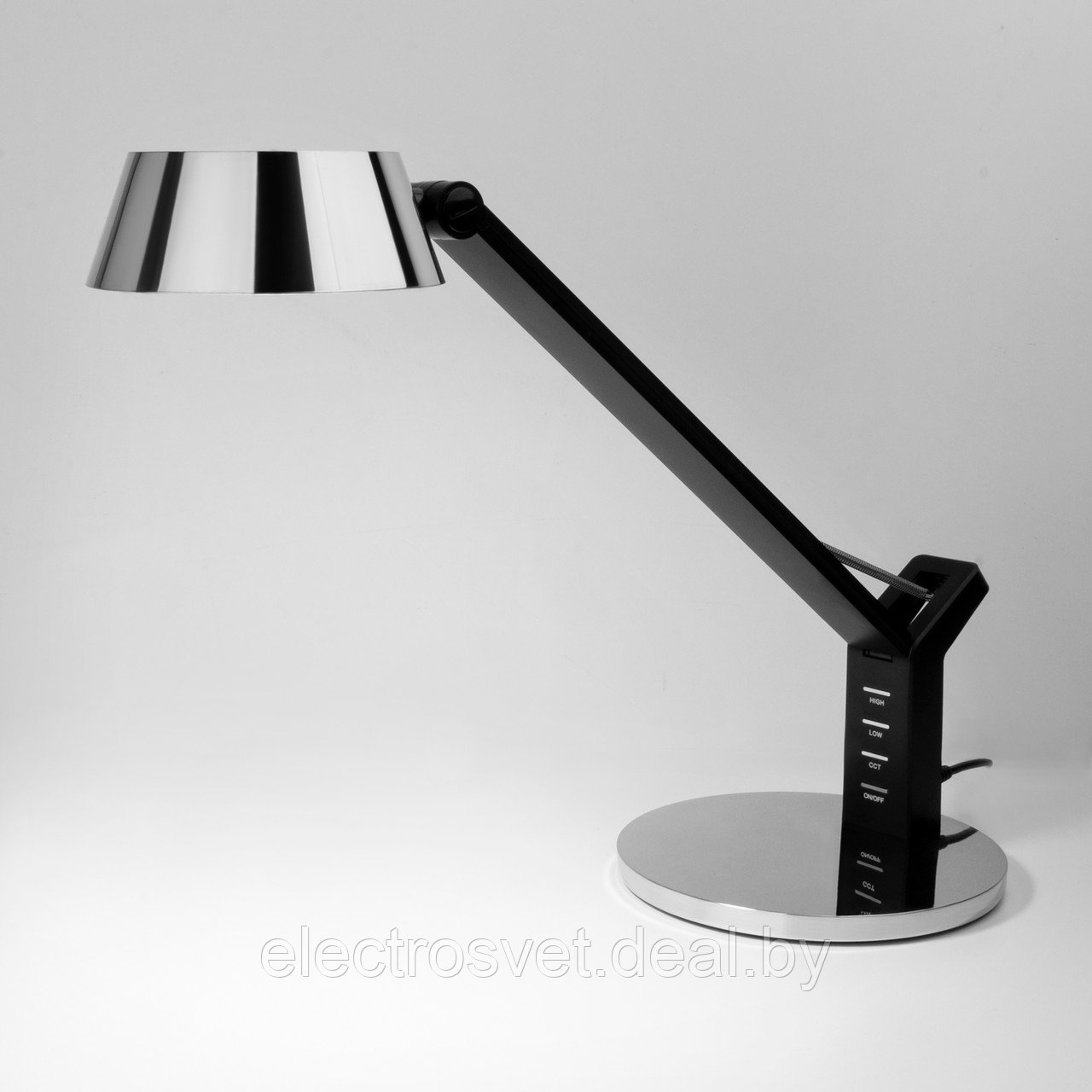 Светодиодная настольная лампа с сенсорным управлением 80426/1 черный/серебро - фото 1 - id-p147125097