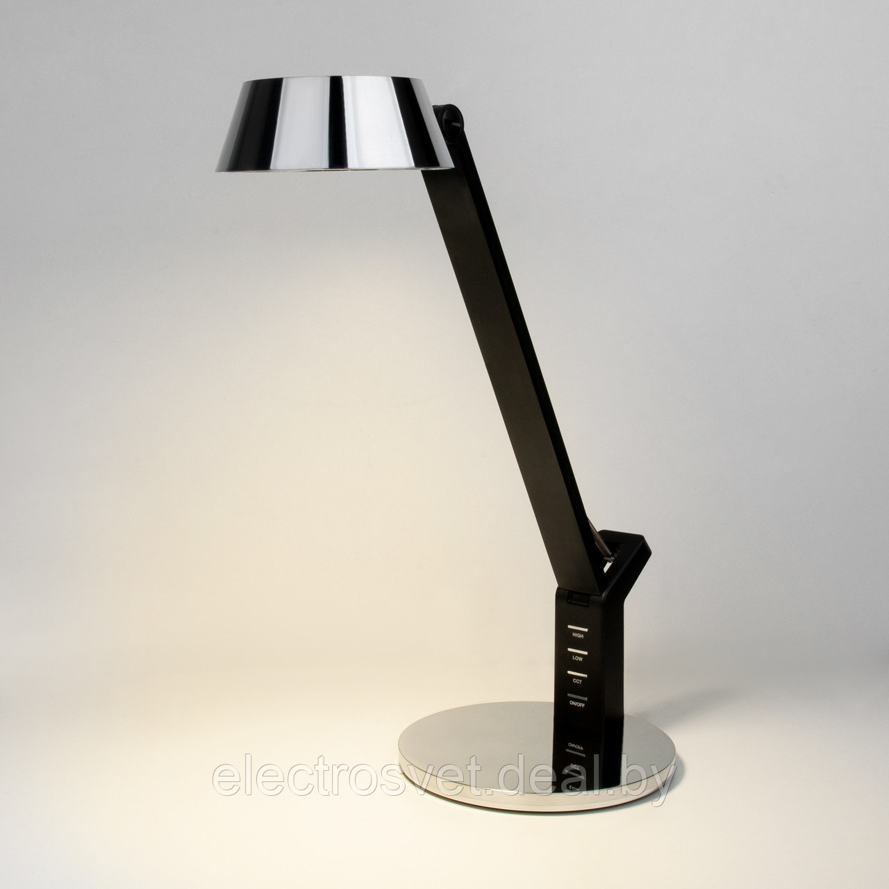 Светодиодная настольная лампа с сенсорным управлением 80426/1 черный/серебро - фото 2 - id-p147125097