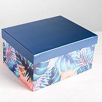Подарочная коробка «Тропики» 31,2 × 25,6 × 16,1 см