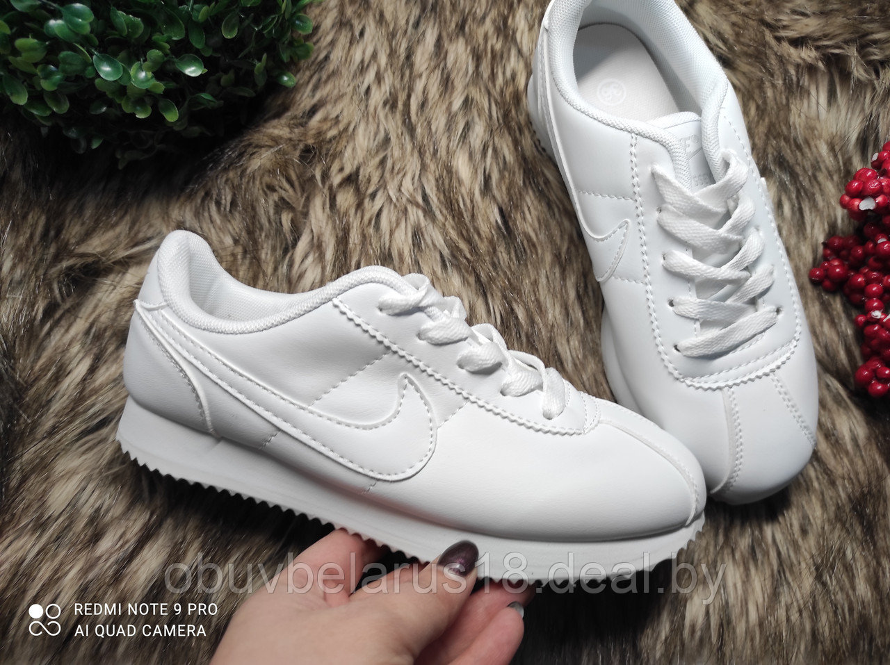 Кроссовки NIKE (размеры 36-40) ДОСТАВКА ПО РБ - фото 1 - id-p147396970