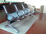 Трёхместная секция стульев перфорированная  с подлокотниками, фото 5