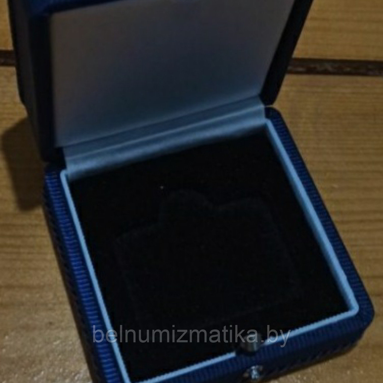 Футляр для монеты Ø 28.00 х 40.00 mm синий оббитый тканью - фото 1 - id-p98715862