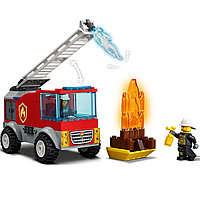 Конструктор LEGO City 60280: Пожарная машина с лестницей (Лего)