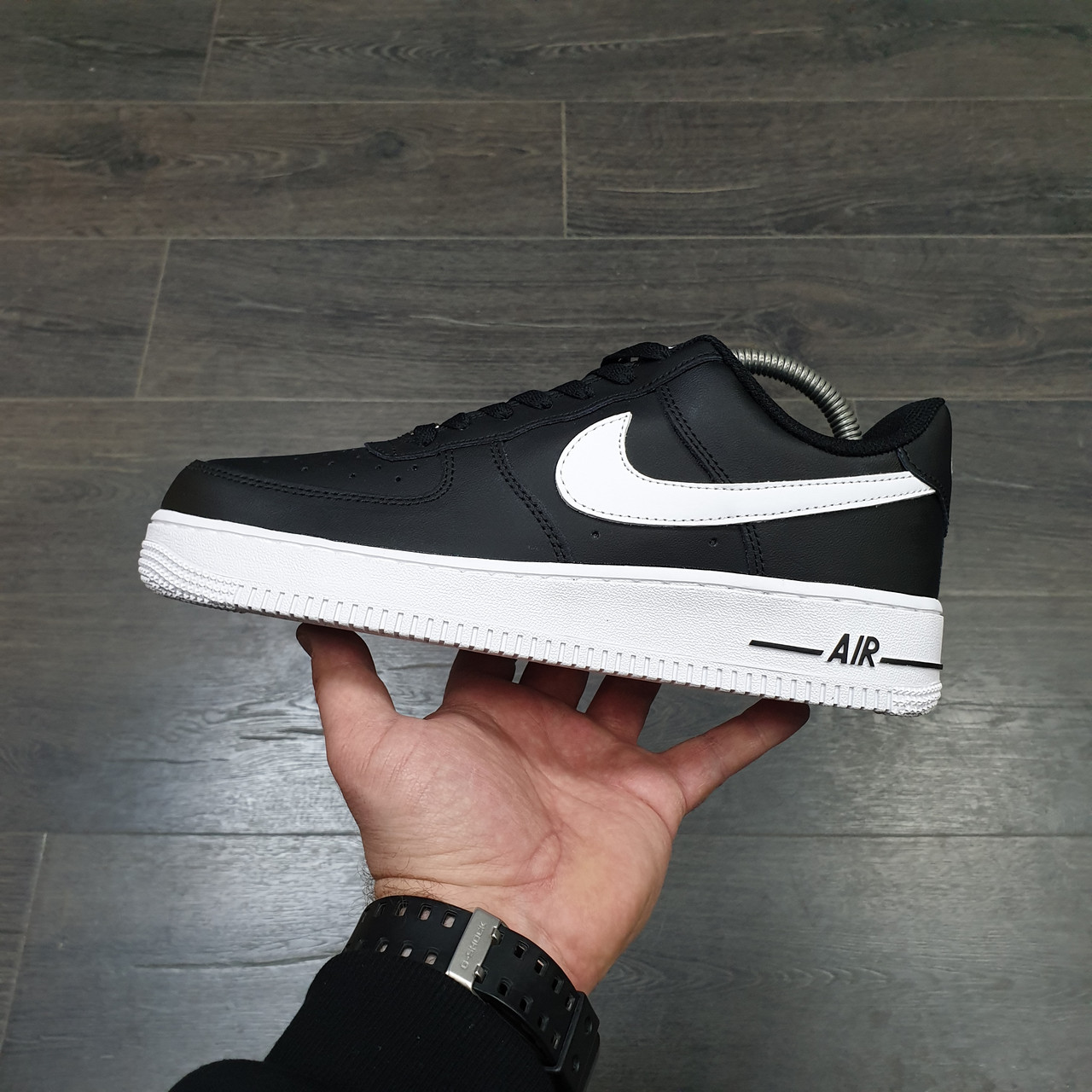 Кроссовки Nike Wmns Air Force 1 07 Low Black White