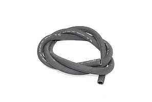 Дәрігер науқастың қынапшасына кірді.