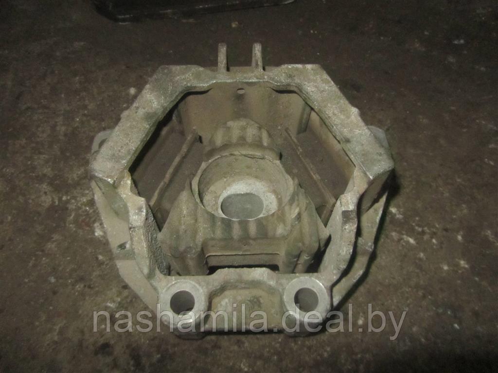 Подушка крепления двигателя Renault Midlum - фото 1 - id-p149273467