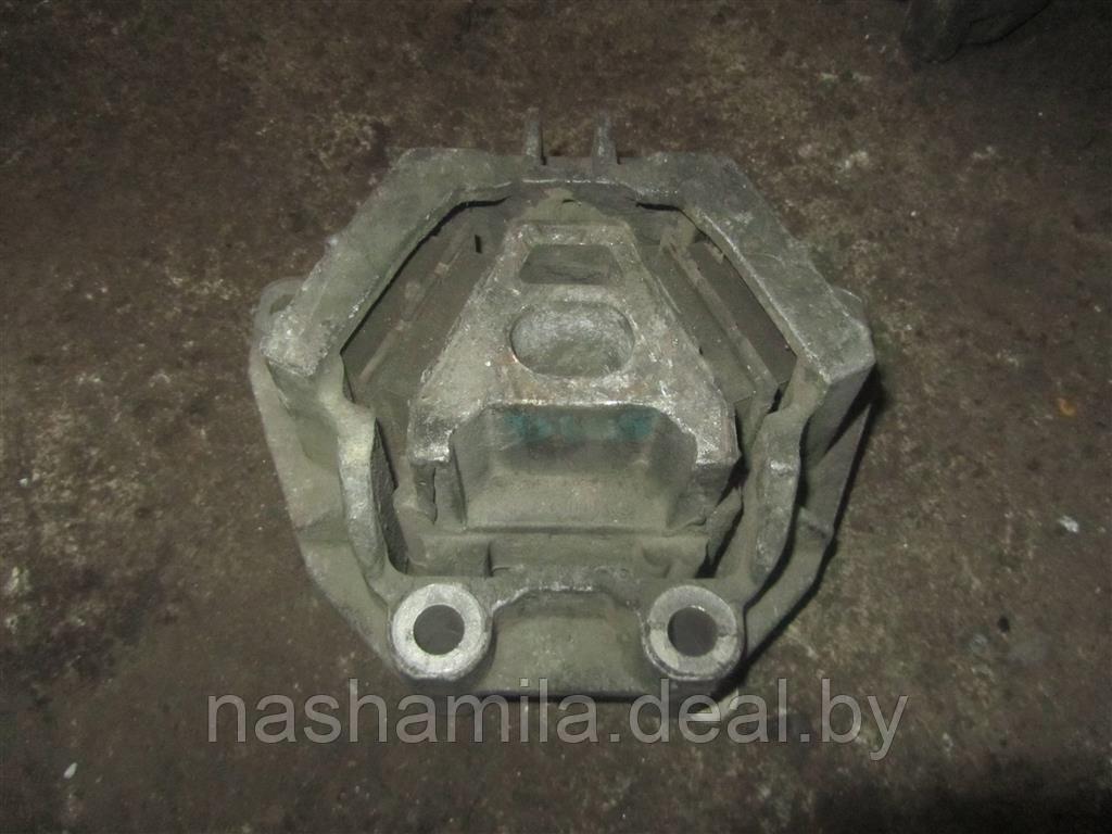 Подушка крепления двигателя Renault Midlum - фото 1 - id-p149273468