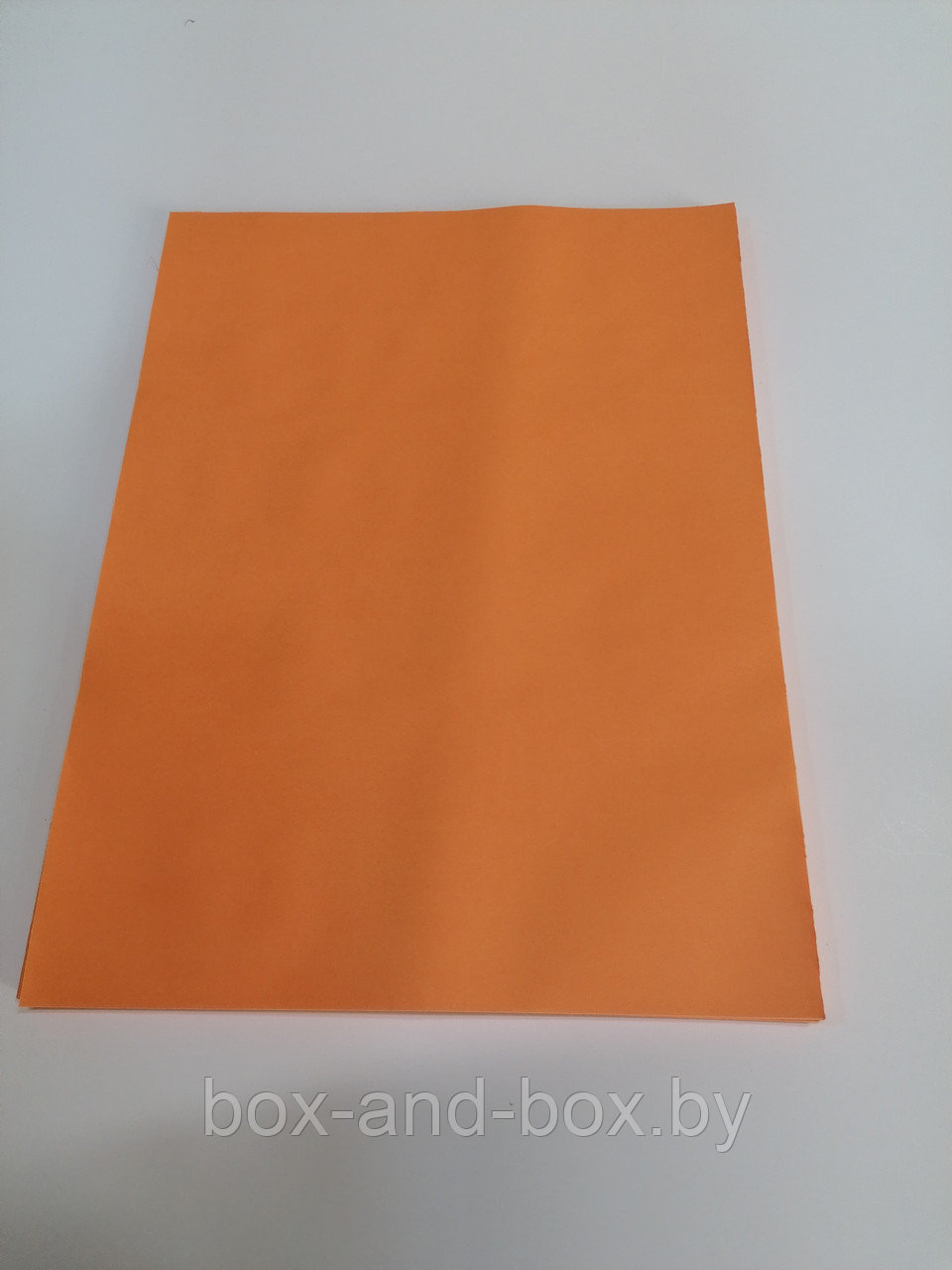 Пергамент оранжевый в листах р-р 300--400 мм - фото 1 - id-p149365156