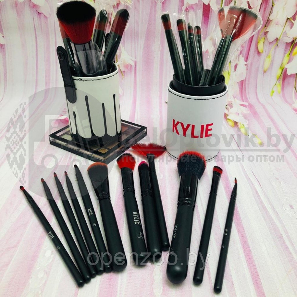 Набор кистей для макияжа в тубусе KYLIE RED/Black, RED/White 12 шт В белом тубусе с черным оформлением - фото 6 - id-p148518425