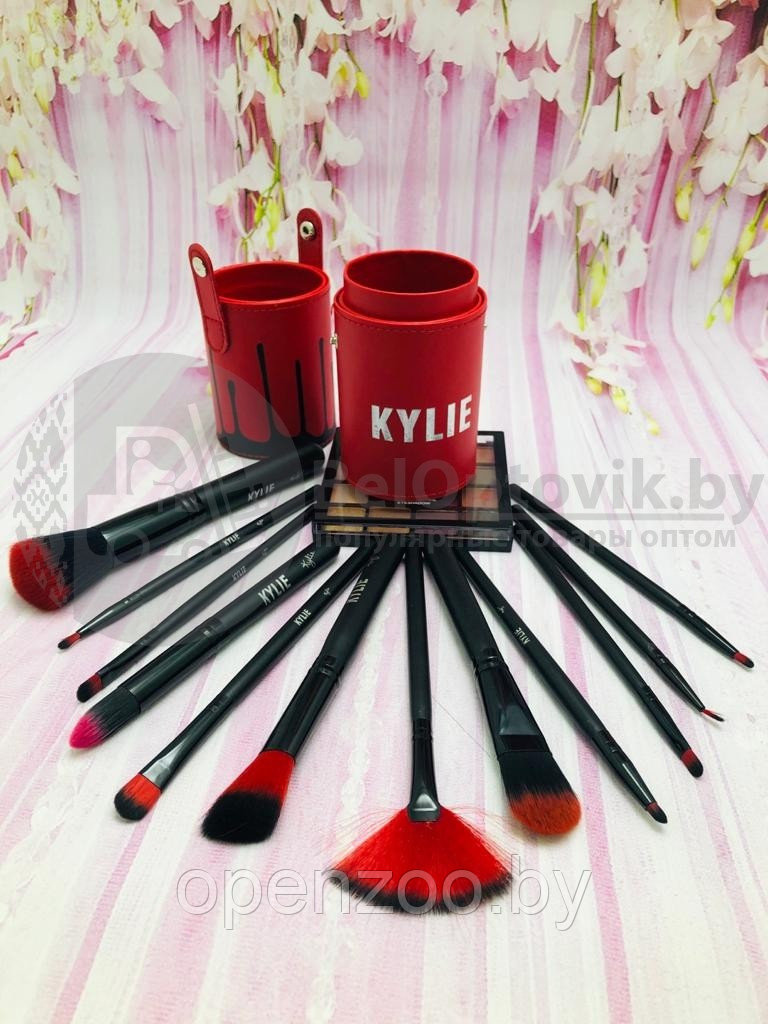 Набор кистей для макияжа в тубусе KYLIE RED/Black, RED/White 12 шт В белом тубусе с черным оформлением - фото 10 - id-p148518425