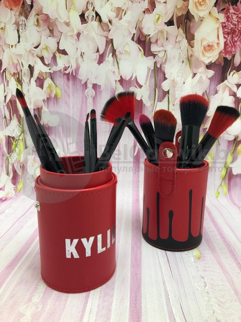 Набор кистей для макияжа в тубусе KYLIE RED/Black, RED/White 12 шт В черном тубусе с красным оформлением - фото 7 - id-p110370238